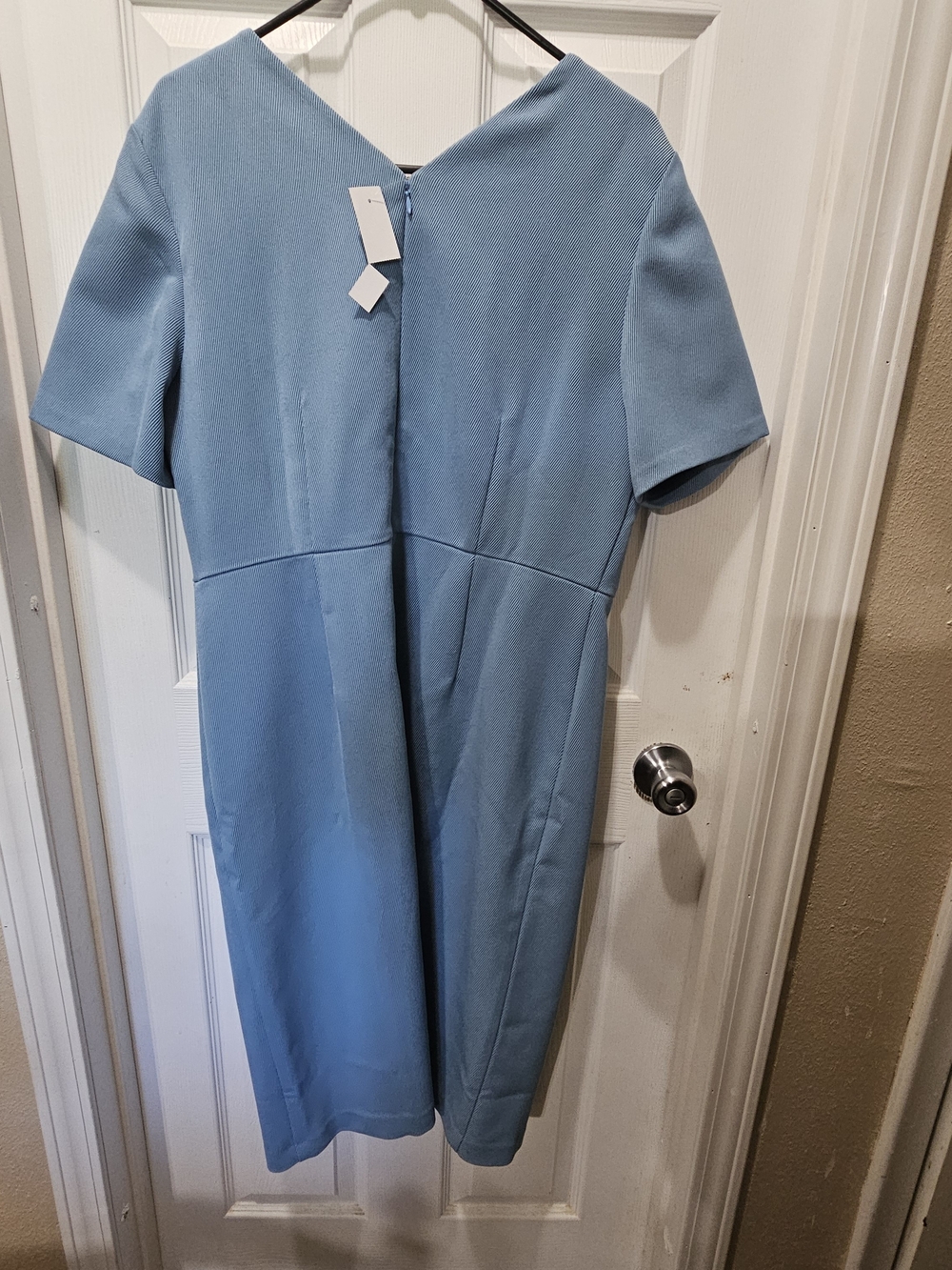 Ann Taylor Light Blue Short-Sleeve V Neck Lined Sheath Dress NWT Size 14
